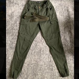 Cargo cropped pants